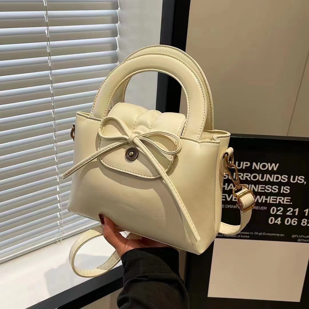 Luxury PU Leather Trendeology Bow Handbag For Female