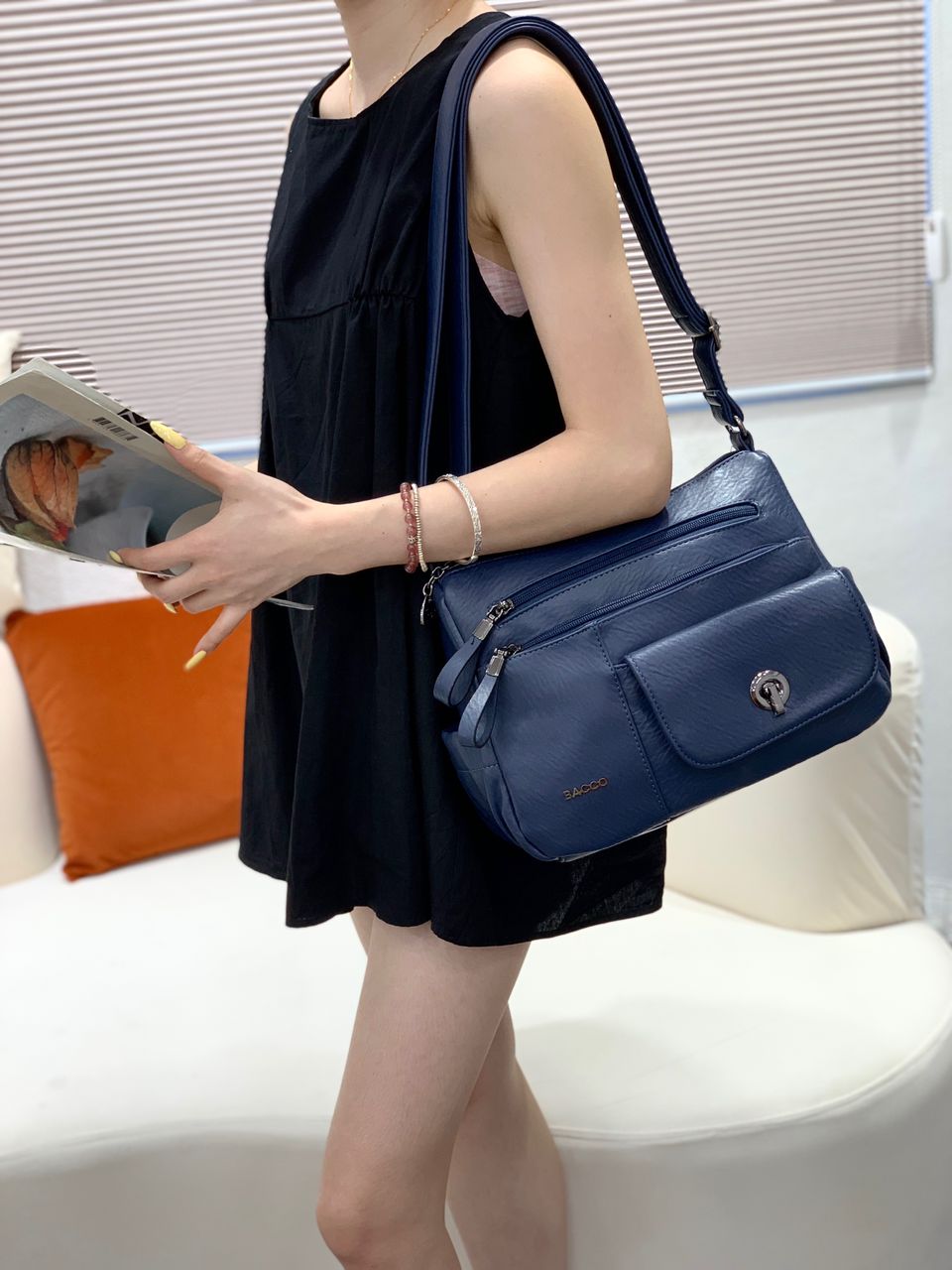 Luxury Multiple Compartment Structured Handbag For Female